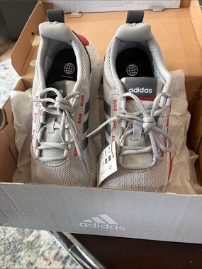 adidas Racer TR21 K Light Gray Mesh Sneakers with Red Highlights